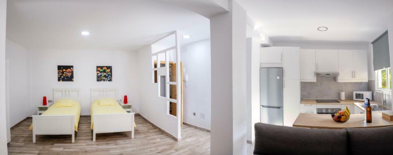 Apartamentos Los Laureles Los Llanos De Aridane Exterior photo